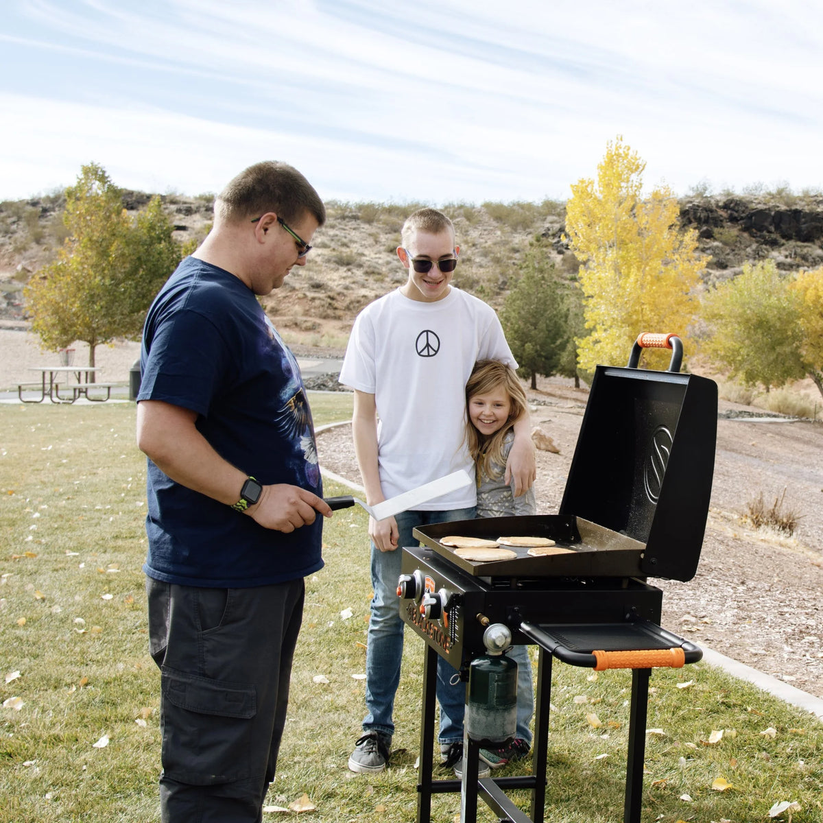 Blackstone On The Go 2-Burner 22" Cart Griddle with Folding Legs