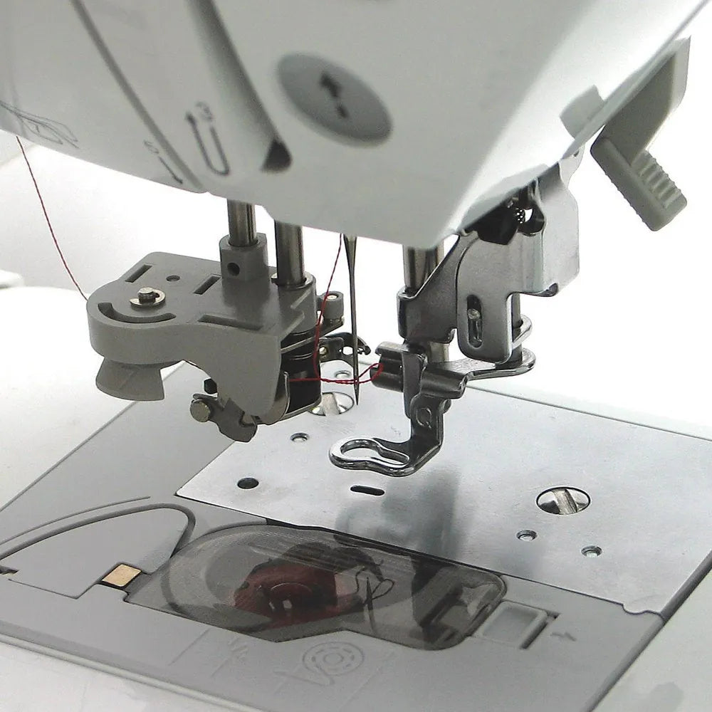 Brother Computerized Embroidery Machine with 5 in x 7 in Embroidery Area and LCD Screen