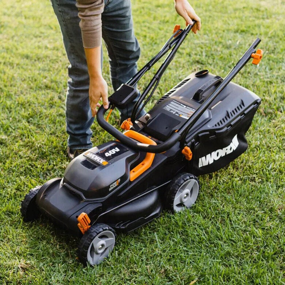 Worx 40V Cordless Lawn Mower 14′′ with Intellicut, Mulching, 2x20V 4.0Ah Batteries and Charger Included